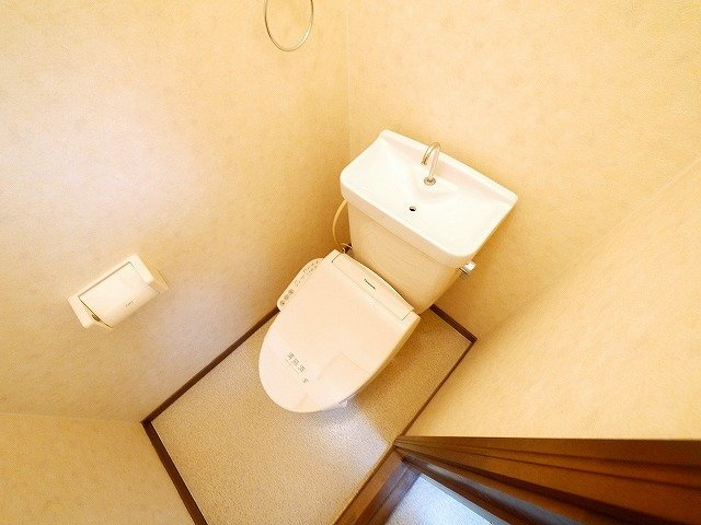 プロシードのトイレ|コンパクトで使いやすいトイレです
