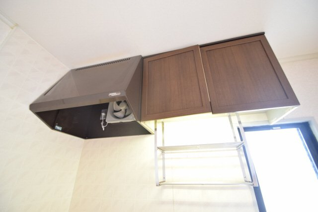 エミネンス夏見台の設備|上部に棚付き