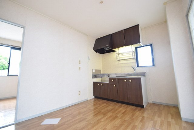 エミネンス夏見台の居間・リビング|ダイニング６帖