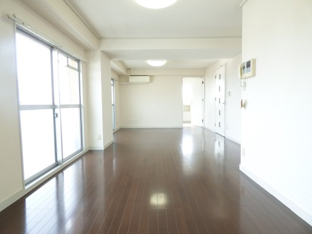 【居間・リビング】 | ダイタ若松町マンション