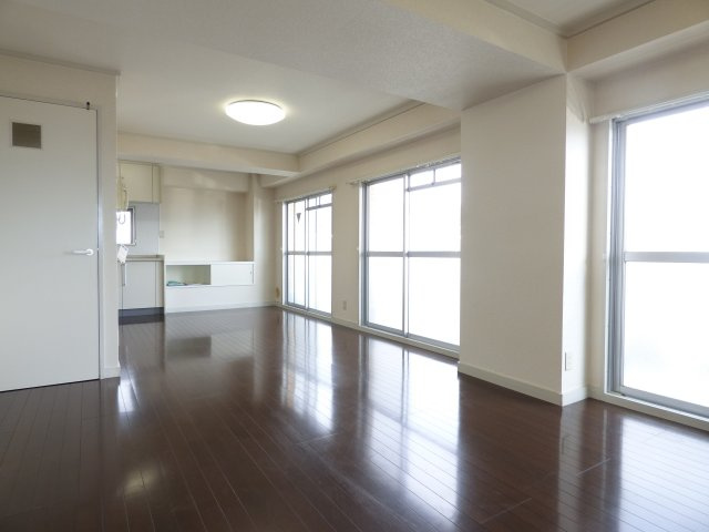 【居間・リビング】 | ダイタ若松町マンション