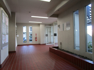 【エントランス】