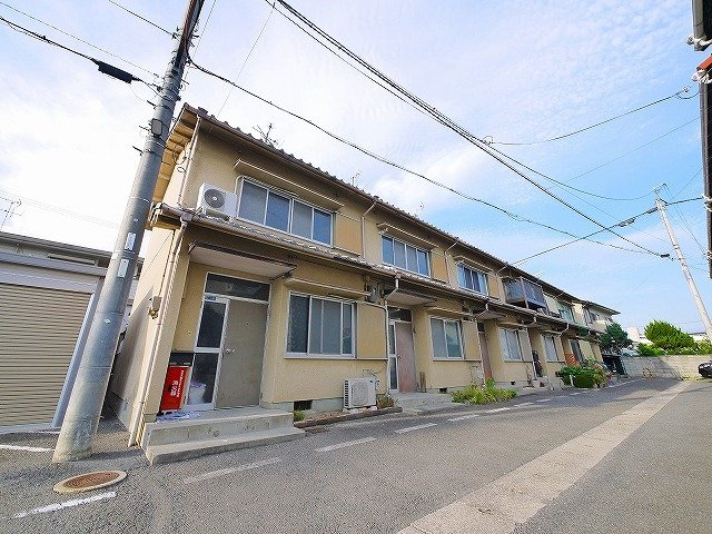 かじアパートの外観