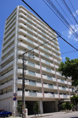 【外観】 | レーヴ首里石嶺タワー