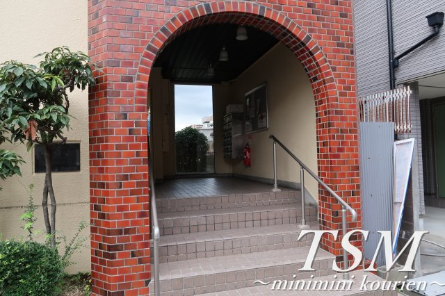 にしまちハイツのエントランス