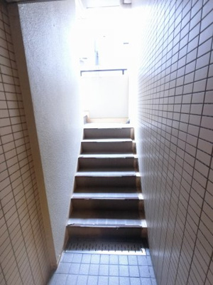【その他共用部分】 | ロイヤルシャトー宮前平 | 階段部分