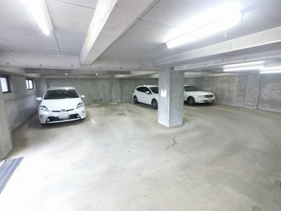 【駐車場】 | ロイヤルシャトー宮前平