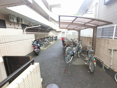 【その他共用部分】 | ロイヤルシャトー宮前平 | 駐輪場