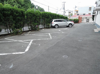 【駐車場】