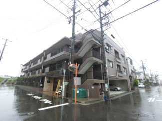 【外観】 | 東急東横線・目黒線・横浜市営地下鉄グリーンライン「日吉」駅徒歩19分の3路線利用可能！又はバス8分「宮前南」停徒歩3分とバス利用も便利！
