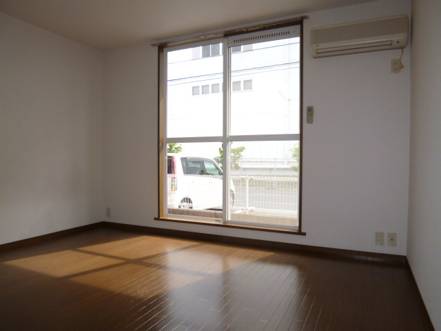 プリムベールの居間・リビング|洋室