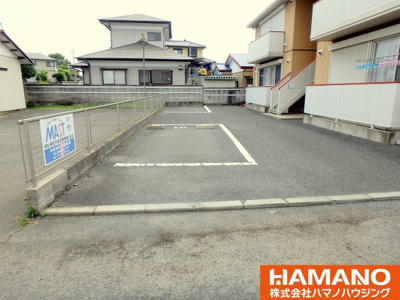 【駐車場】 | アベニューⅡ | 車をお持ちの方に嬉しい駐車場付きの物件です