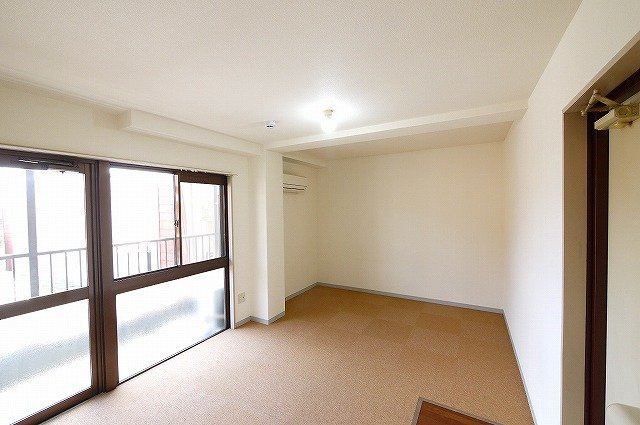 ハイネス桜井の寝室|寝室にいかがでしょうか