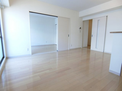 【居間・リビング】 | テラスコート梅田東