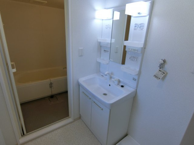 【独立洗面台】 | テラスコート梅田東