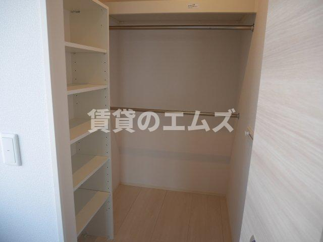 【収納】 | Ｄ－ｒｏｏｍ博多駅南　弐番館 | Ｄ－ｒｏｏｍ博多駅南　弐番館のウォークインクローゼット