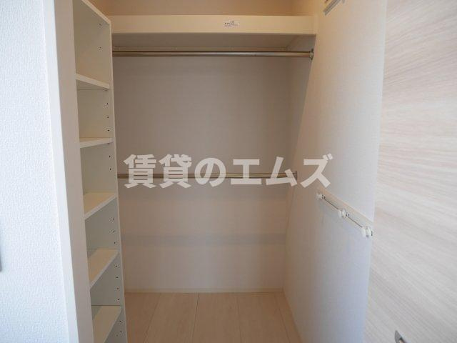 【収納】 | Ｄ－ｒｏｏｍ博多駅南　弐番館 | Ｄ－ｒｏｏｍ博多駅南　弐番館のウォークインクローゼット