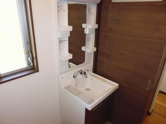 メゾンドグレイスの洗面所