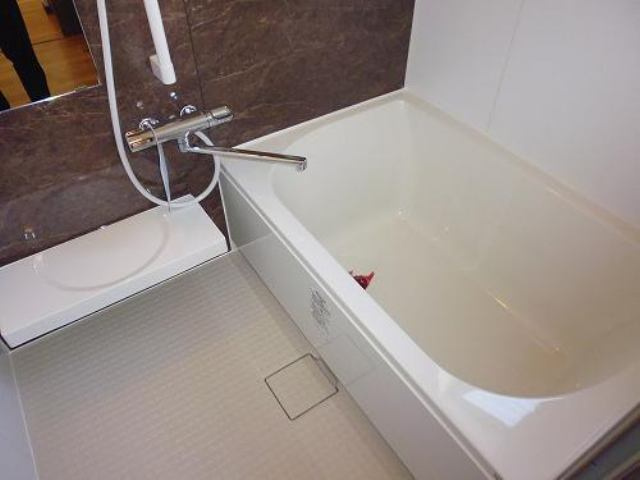 メゾンドグレイスの浴室