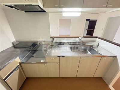 【キッチン】 | 日本水研弁天町ビル | きれいなキッチンです