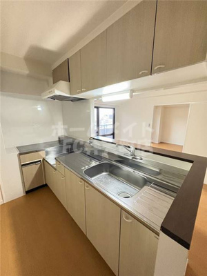 【キッチン】 | 日本水研弁天町ビル | お料理しやすいキッチンです