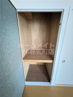 【収納】 | 日本水研弁天町ビル | たっぷりとした収納スペースです