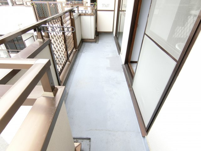 パークヒルズ千代田のバルコニー