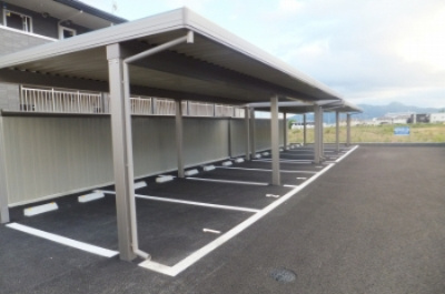  ヒルズレジデンシャルHの駐車場