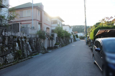 【前面道路含む現地写真】 | 大津市水明2丁目16-15　中古戸建