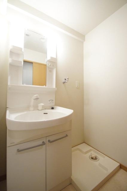 プレッソ天神の独立洗面台|プレッソ天神(1K）