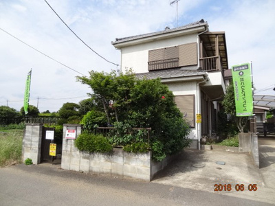 【前面道路含む現地写真】 | 伊奈町小室　中古住宅980万円 | 前面道路含む現地写真です