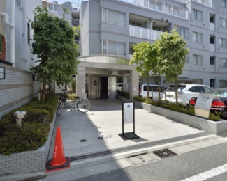 【エントランス】
