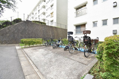 【その他共用部分】 | 洋光台南第2団地6-18号棟 | 駐輪場