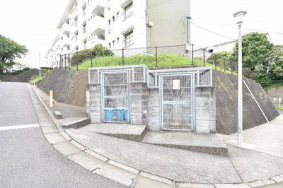 【その他共用部分】 | 洋光台南第2団地6-18号棟 | ゴミ置場