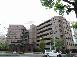 【外観】 | 戸建感覚を味わえるアルコーブ付♪