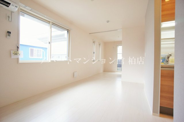 レガーメの居間・リビング