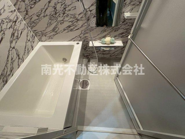 プレミアム菱屋西の浴室