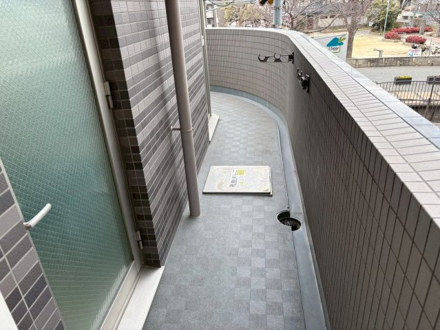 プレミアム菱屋西のバルコニー