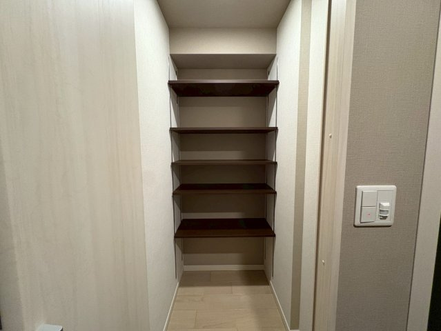 プレミアム菱屋西の収納