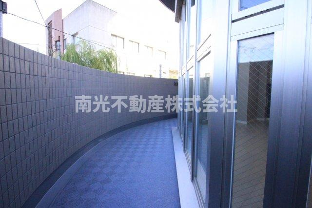 プレミアム菱屋西のバルコニー