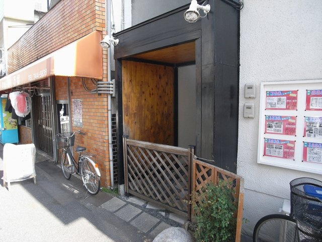 【外観】 | 西鴻池町店舗・事務所 | 裏手入口