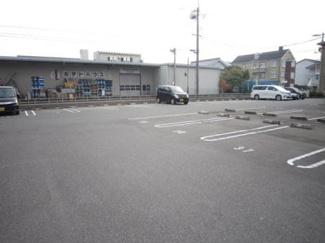 【駐車場】 | ルベール曙　Ａ | 駐車場があります