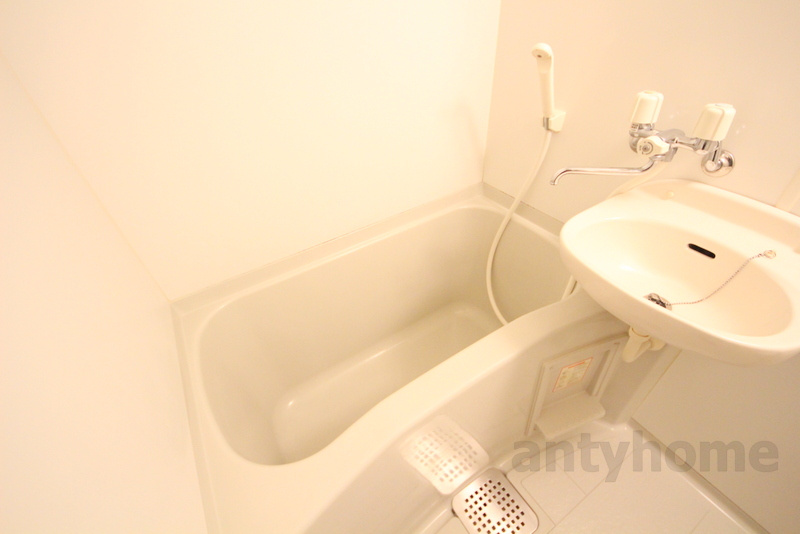 プレサンス同心アーバンステージ　仲介手数料無料の浴室