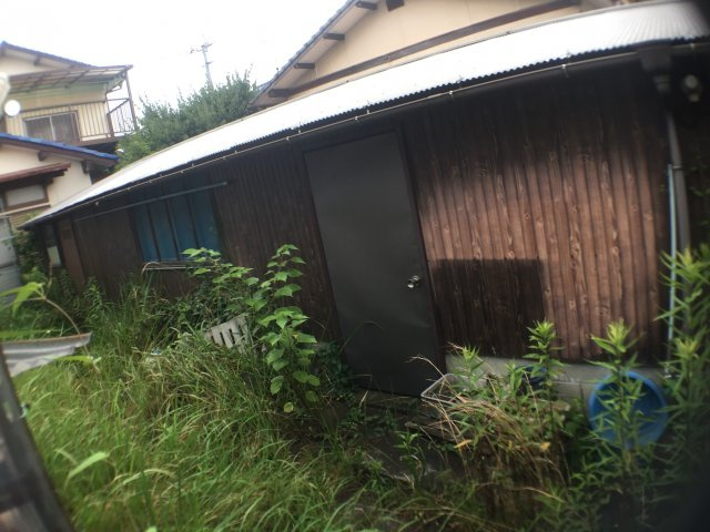 夜臼3丁目 土地（古家付）の外観|ガレージがあります。