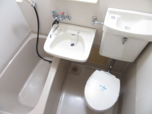 コア417の浴室