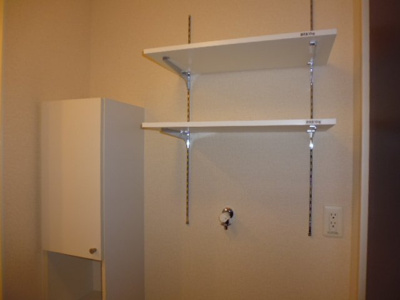 【洗面所】 | キャスバルＡ | 洗濯機置場棚