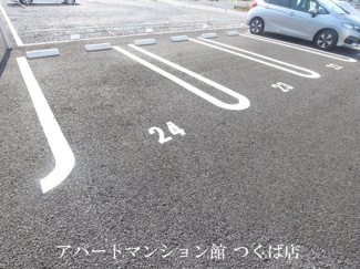 【駐車場】