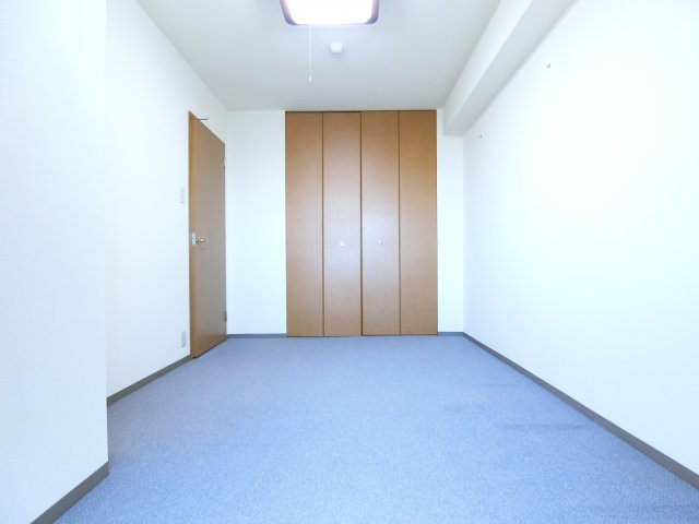 南海サウスヒルズ松ヶ丘の寝室