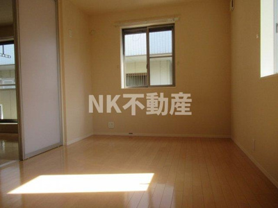 【内装】 | エスポワール花園（河内花園賃貸） | 明るい室内です