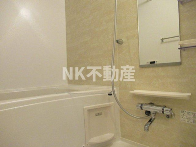 【浴室】 | エスポワール花園（河内花園賃貸） | きれいなお風呂です